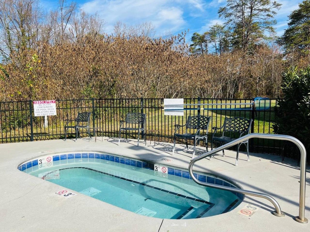 Luxurious Renovated, Pool, Basketball, Playground Pigeon Forge Exteriér fotografie